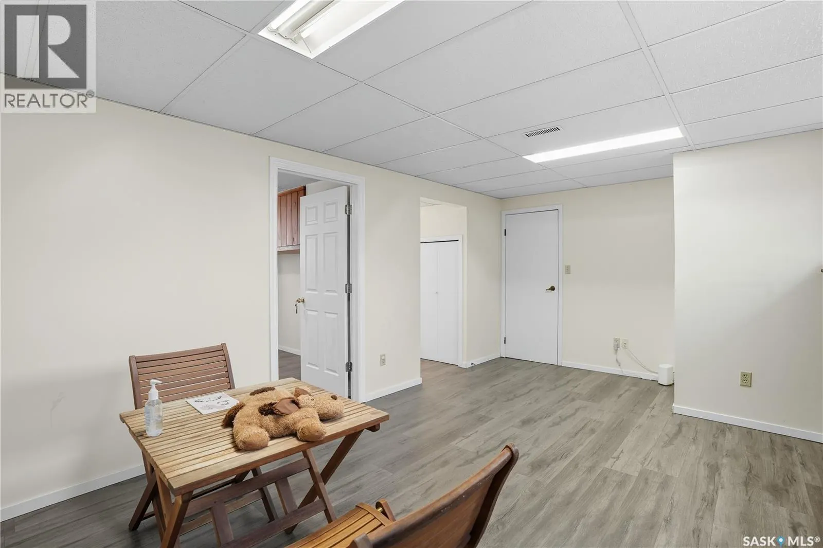 1215 Acadia DRIVE