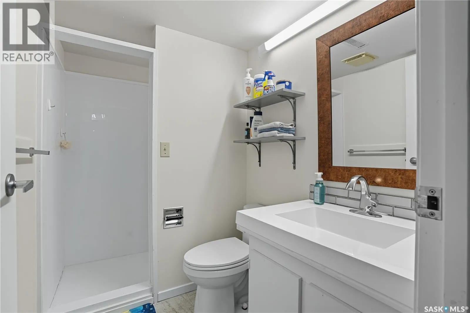 1215 Acadia DRIVE