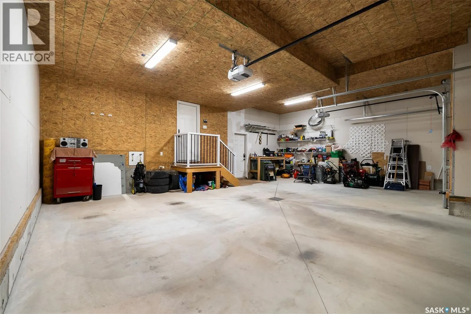 408 Hillside DRIVE