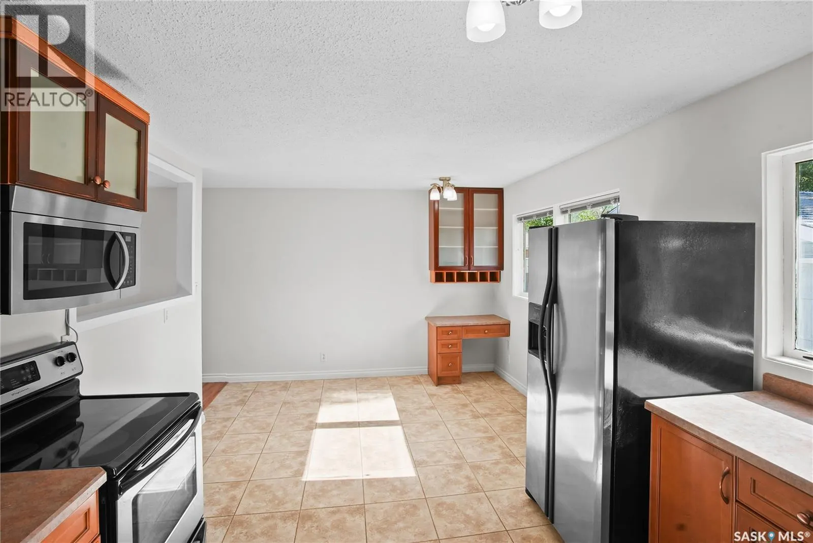 263 Logan CRESCENT