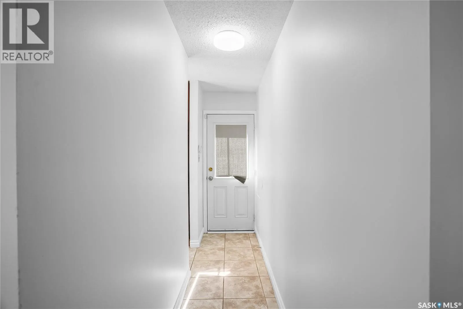 263 Logan CRESCENT