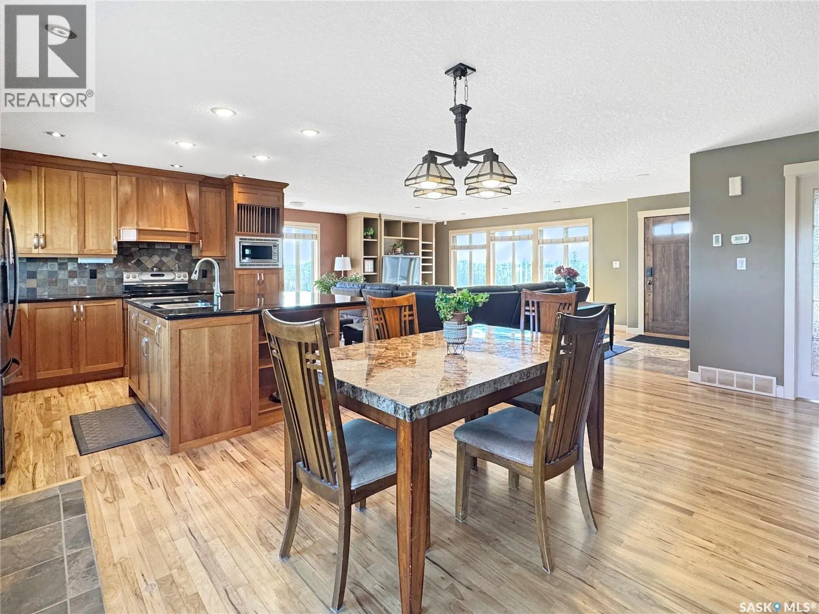 5 Battle Ridge ESTATES