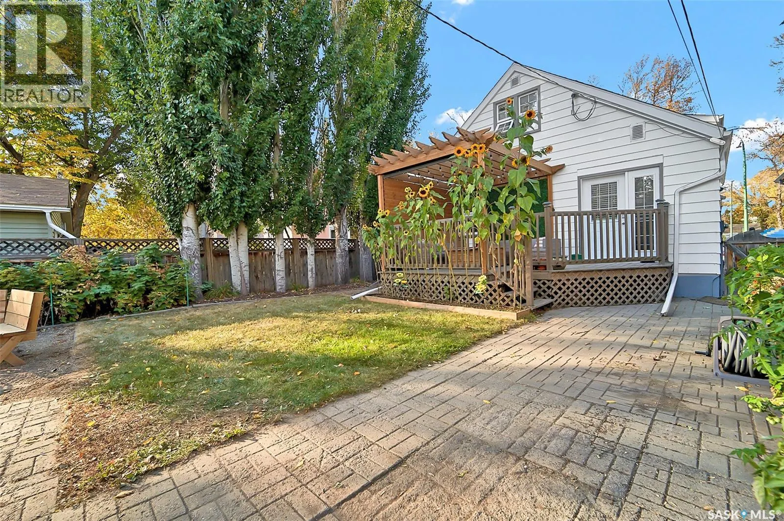 330 8th STREET