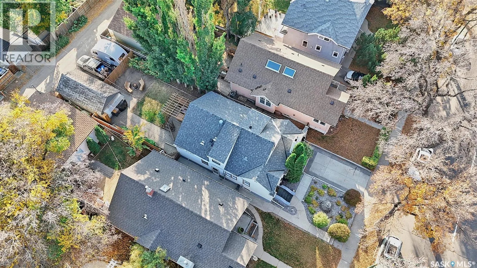 330 8th STREET