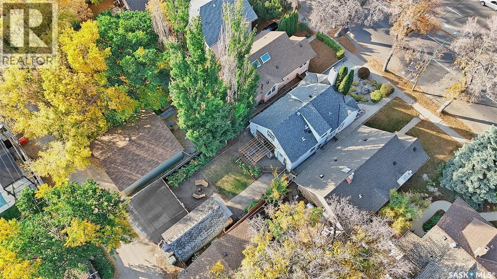 330 8th STREET