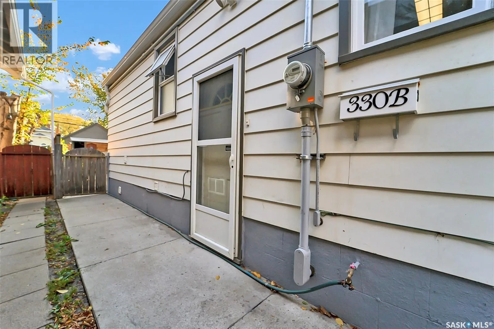 330 8th STREET