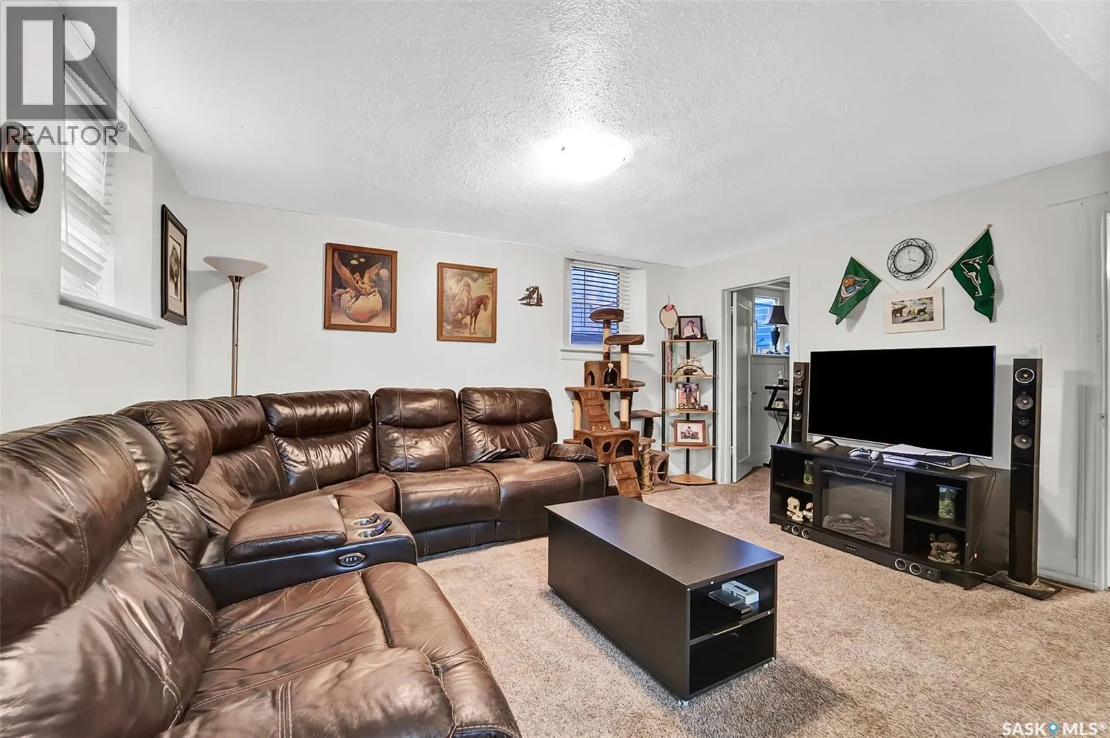 330 8th STREET