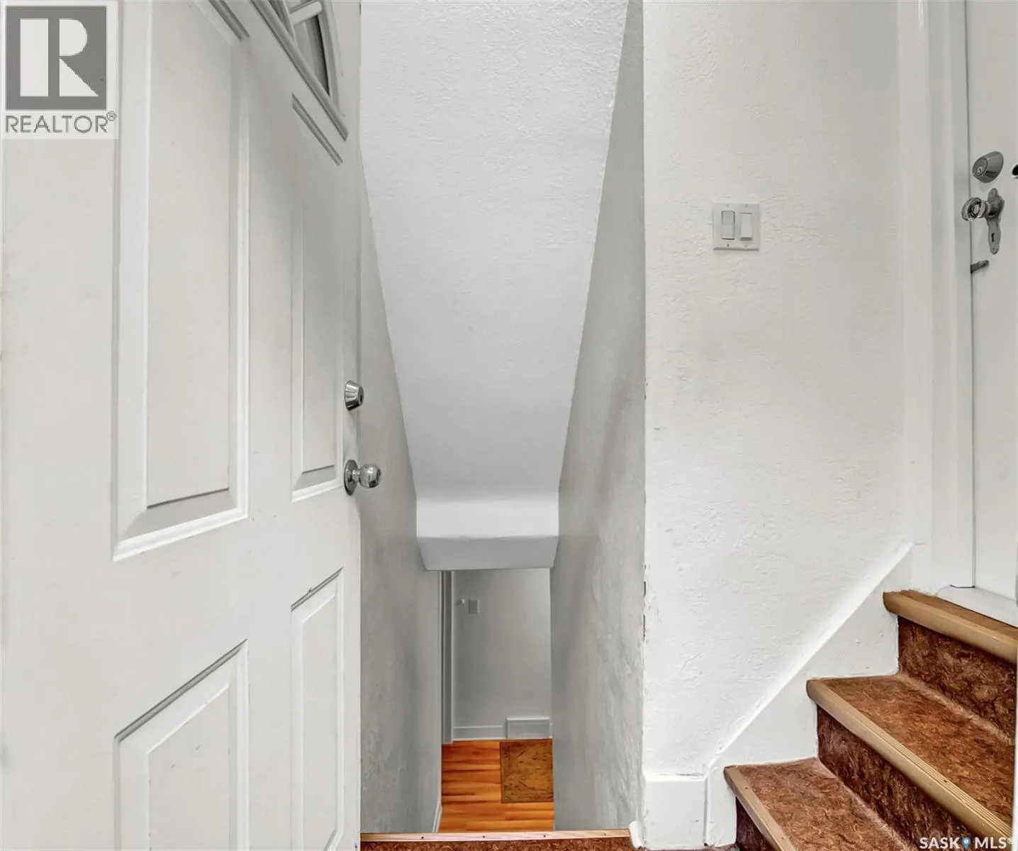 330 8th STREET