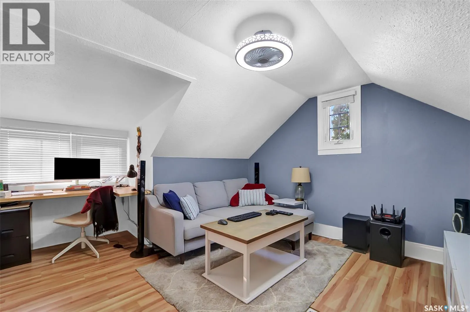 330 8th STREET