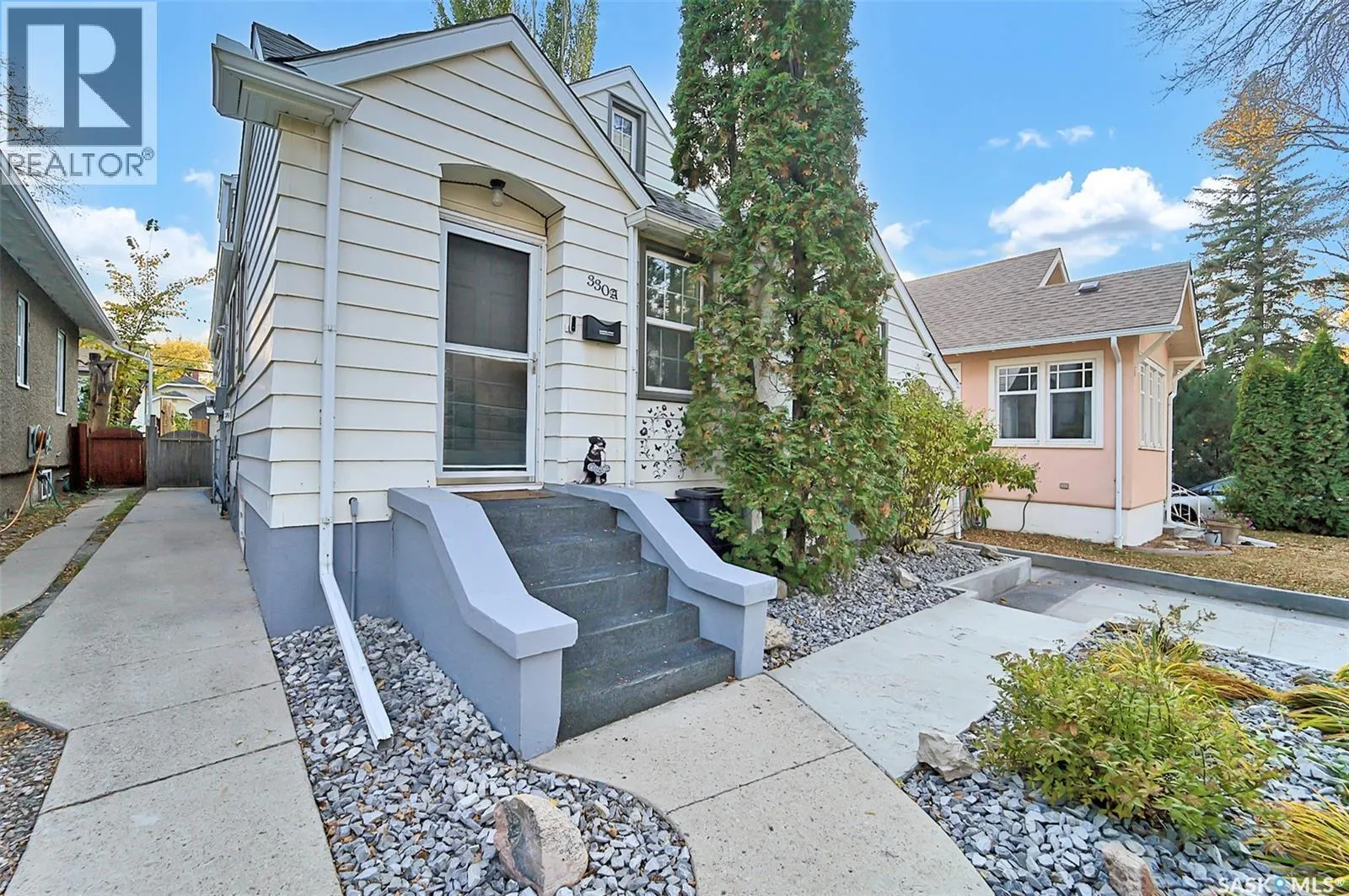330 8th STREET