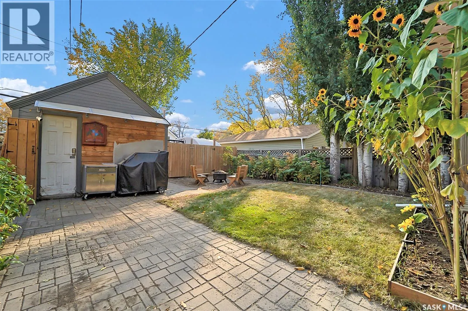 330 8th STREET
