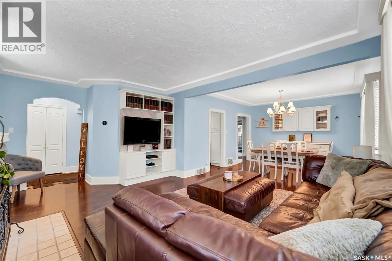 330 8th STREET