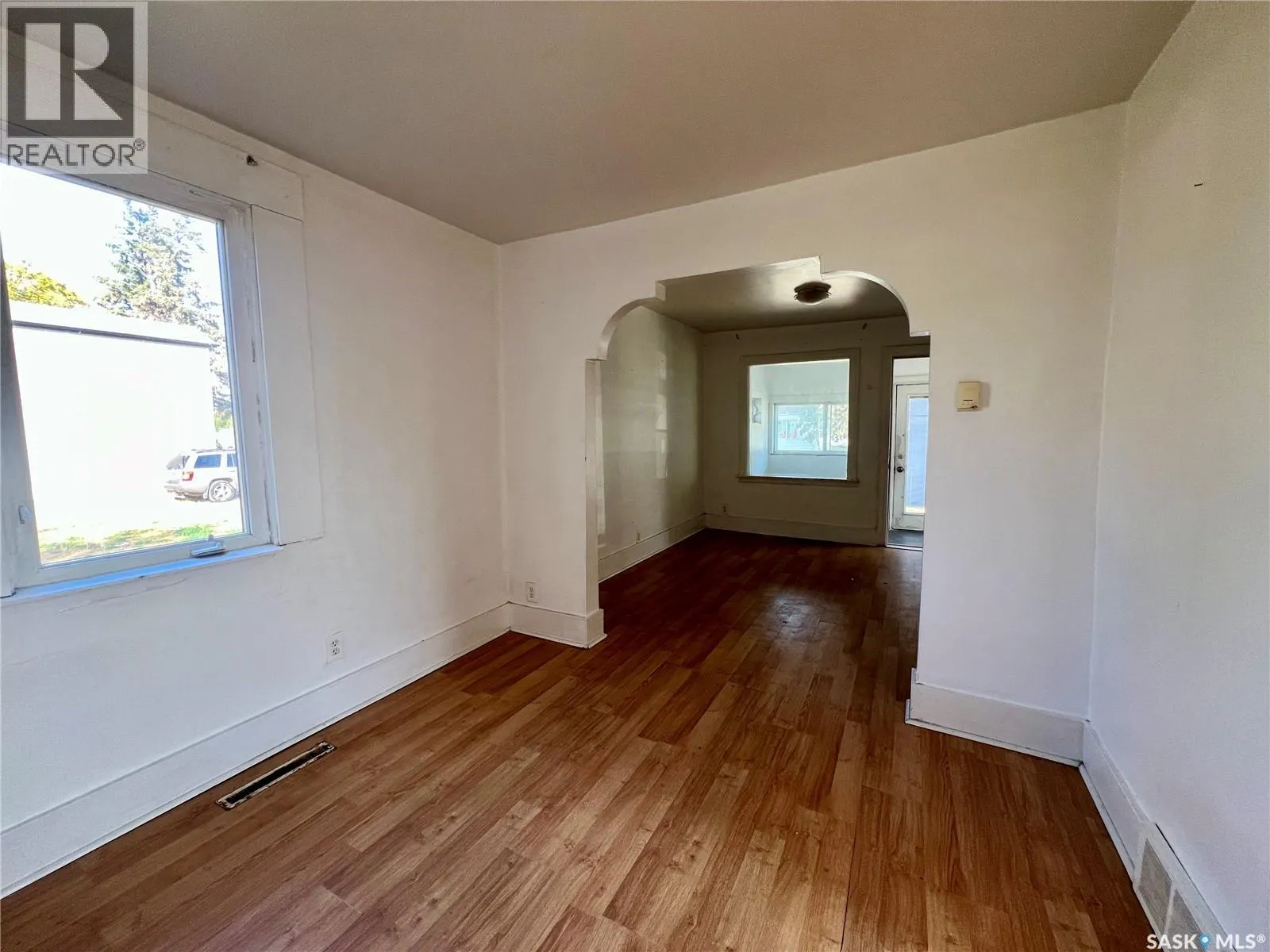 221 I AVENUE S