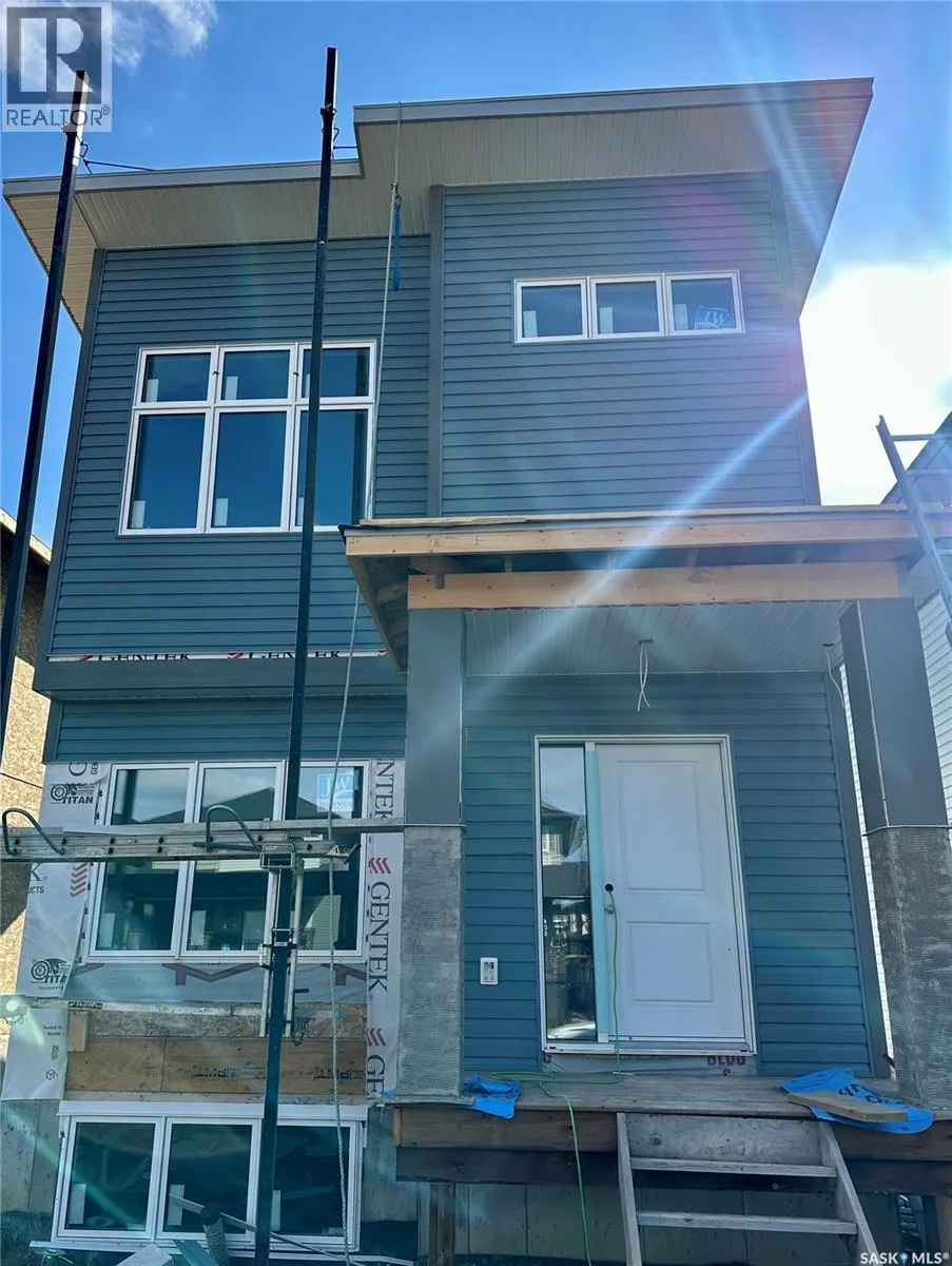 1404 Besnard DRIVE
