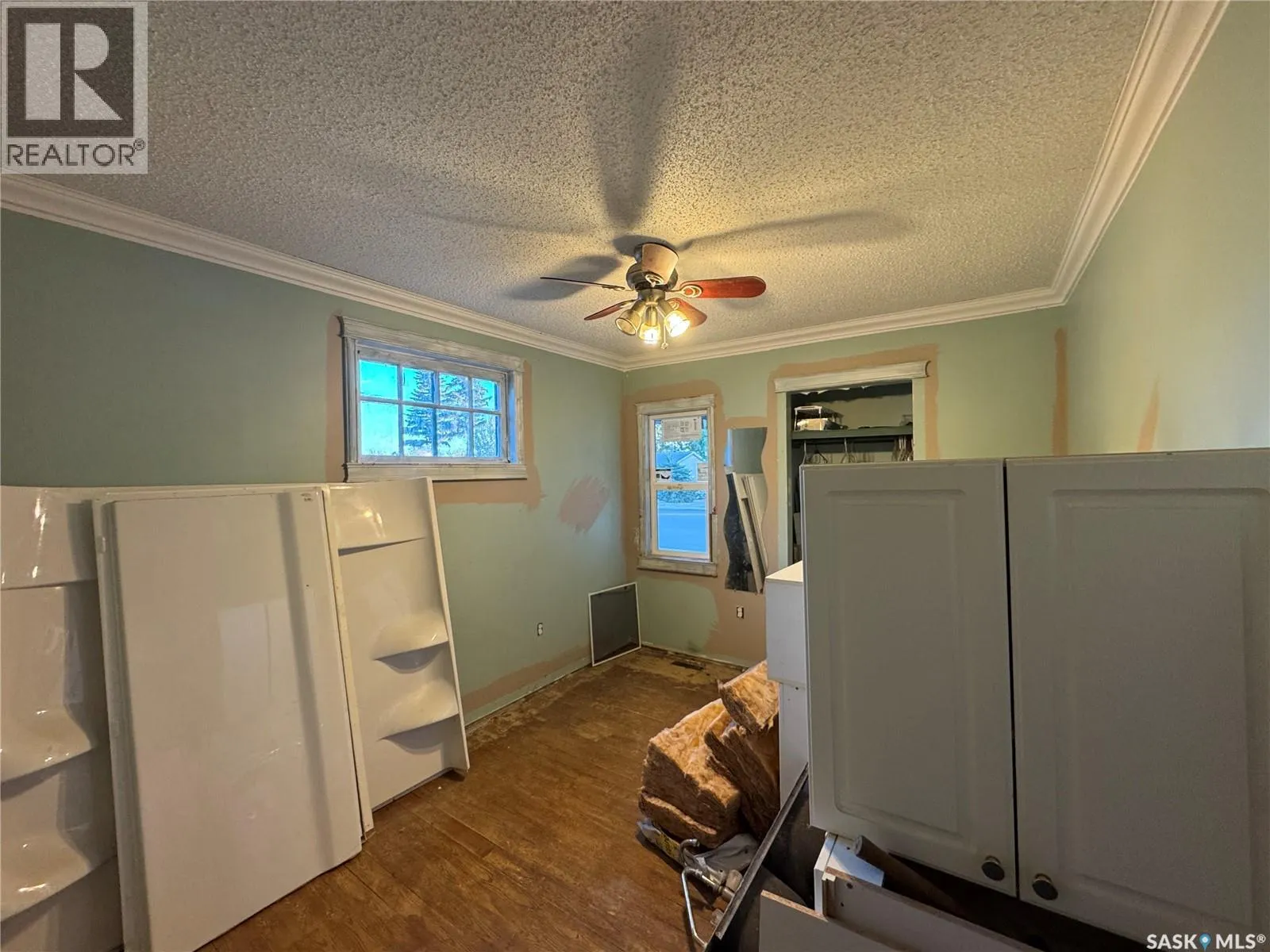 319 3rd AVENUE W