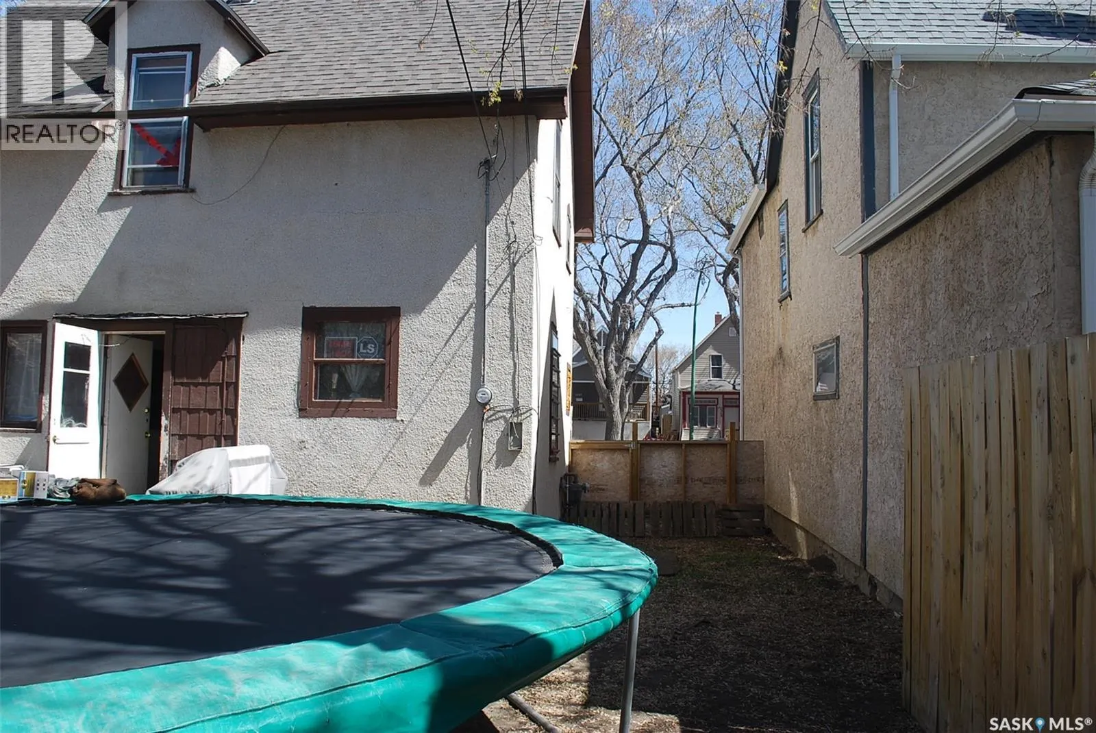 1346 Rae STREET