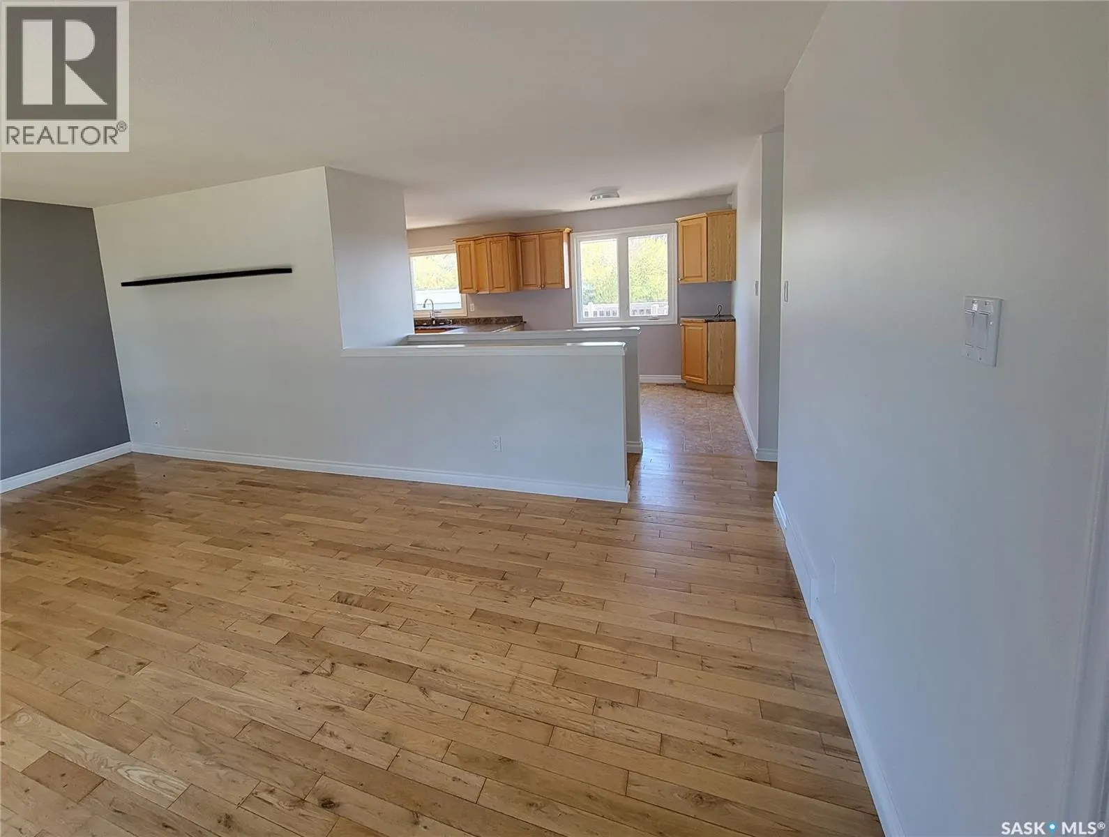 708 2nd STREET W