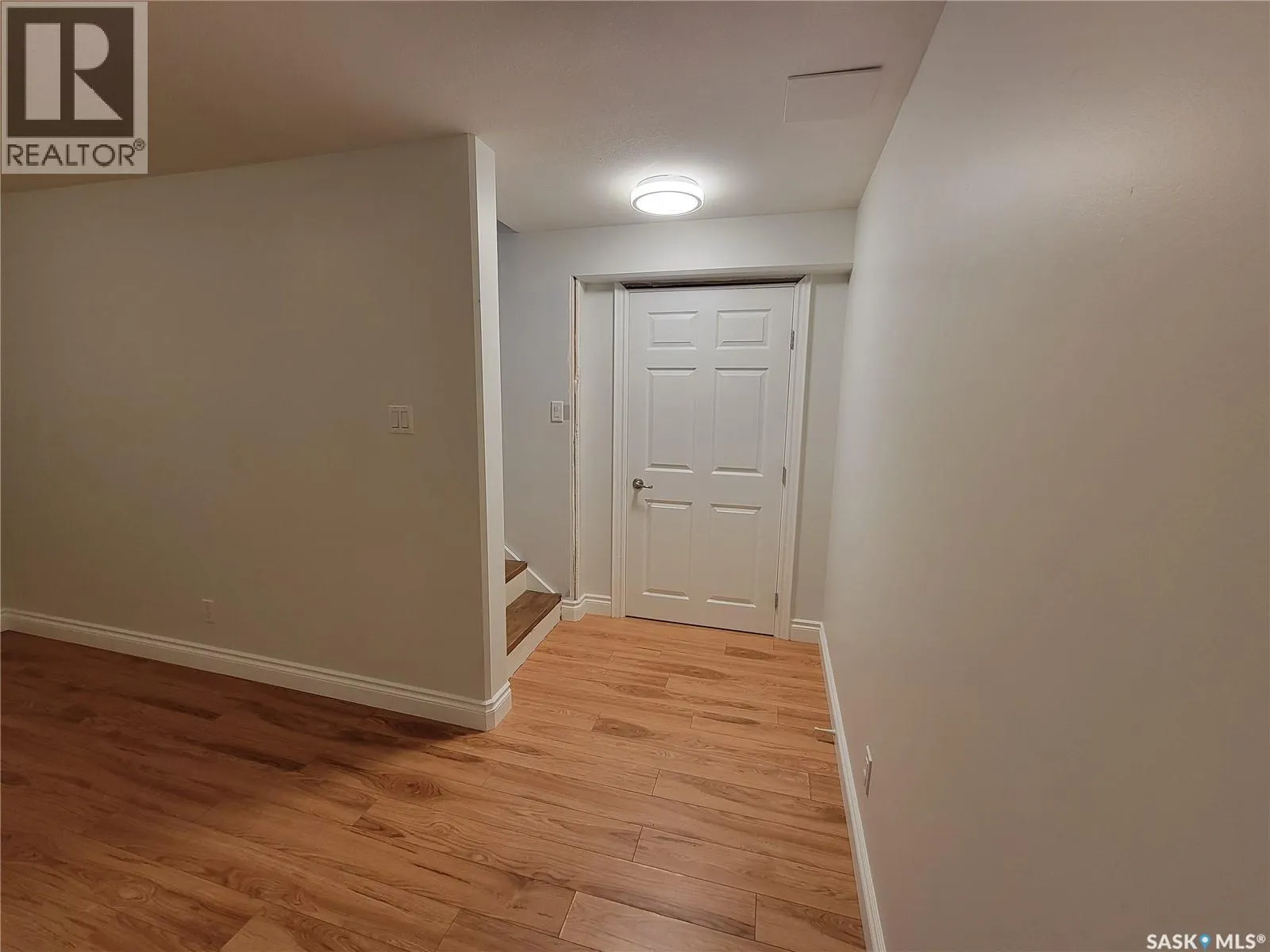 708 2nd STREET W