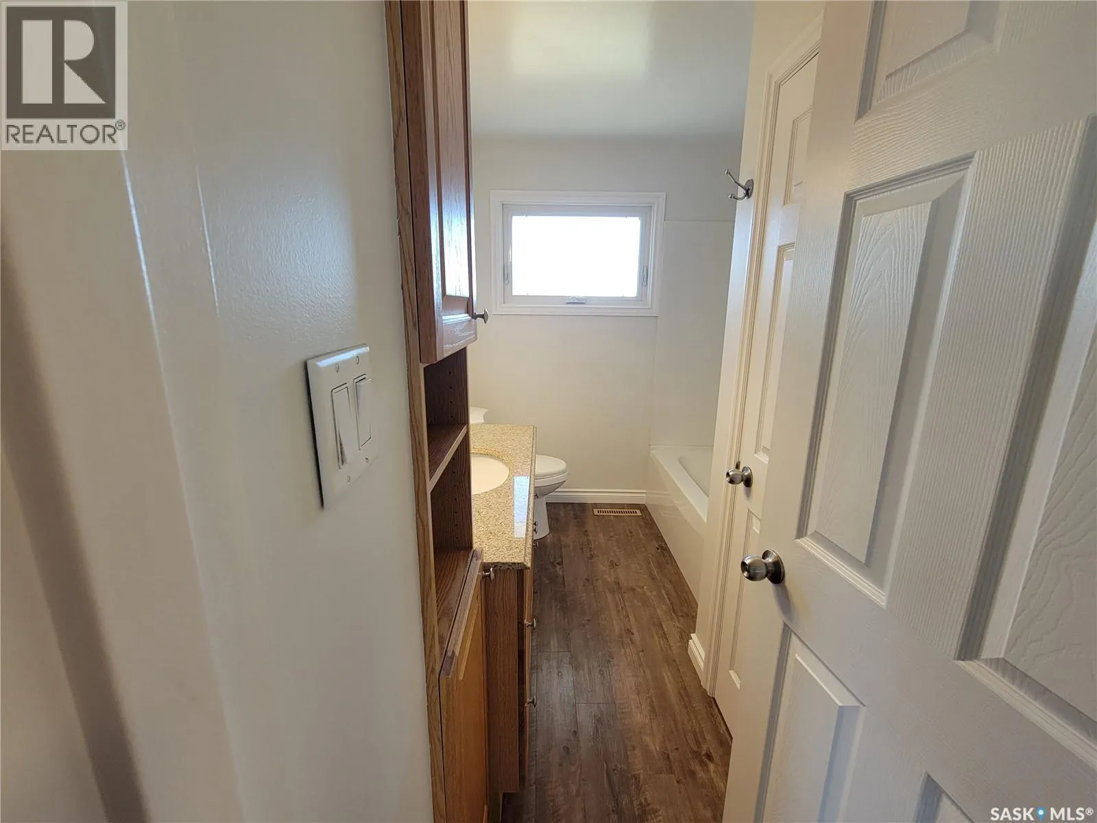 708 2nd STREET W