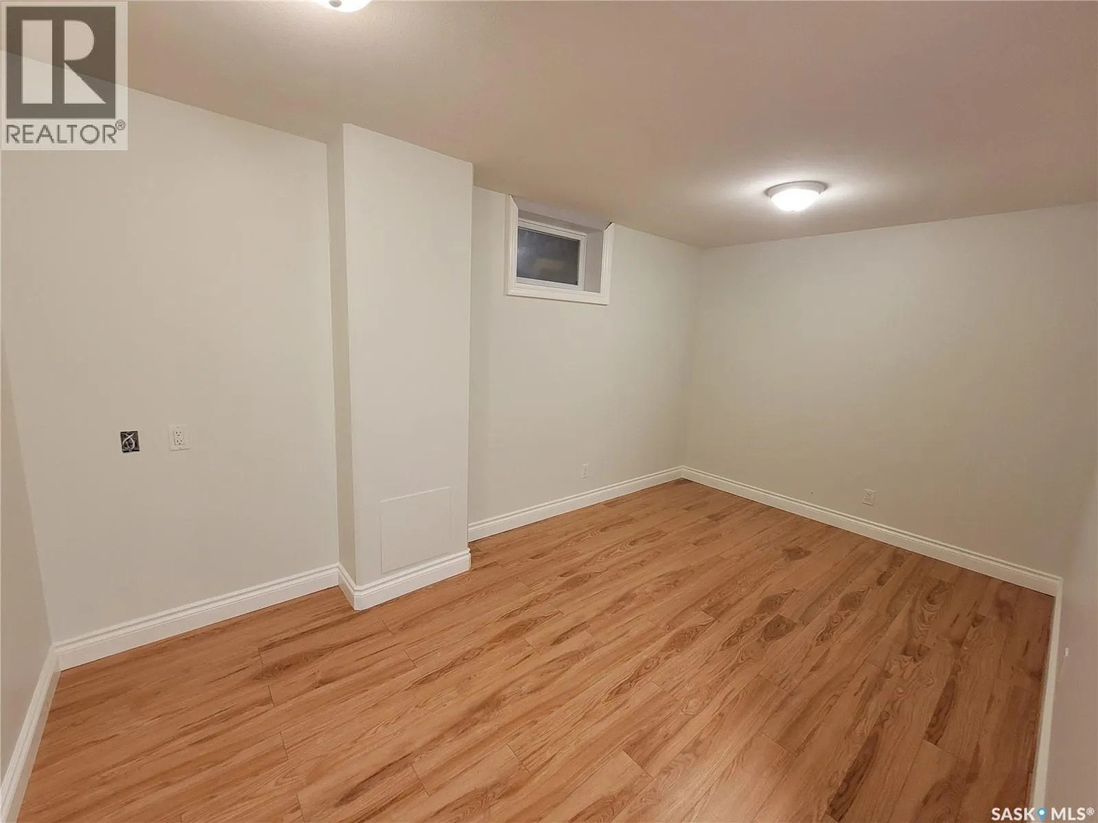 708 2nd STREET W
