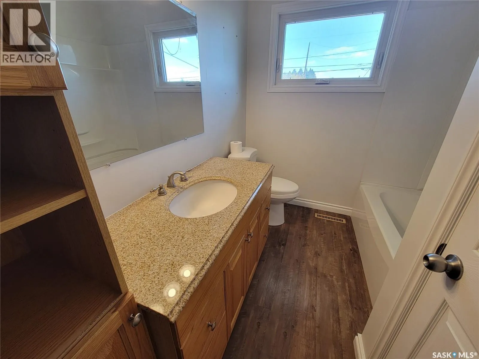 708 2nd STREET W