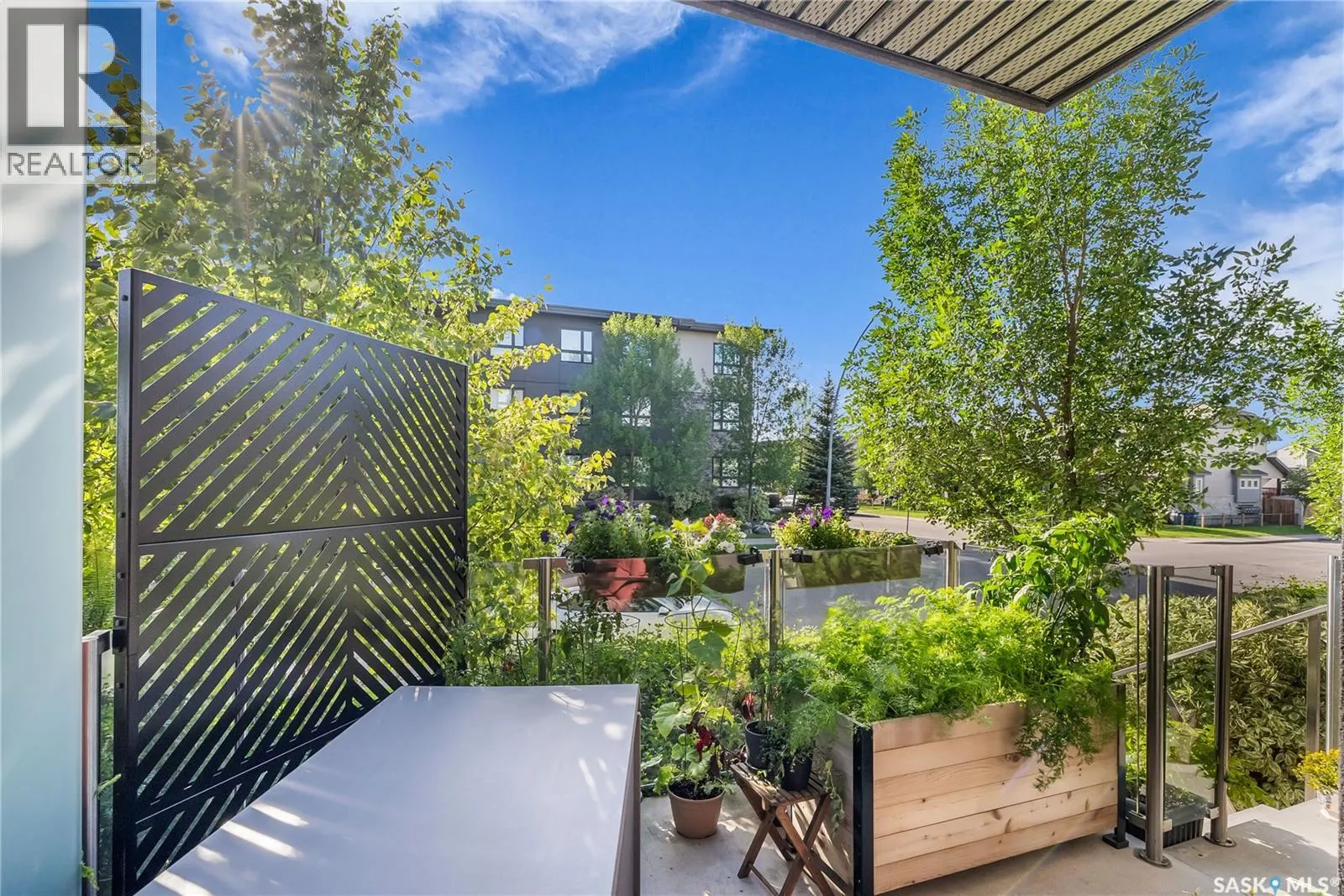120 223 Evergreen SQUARE