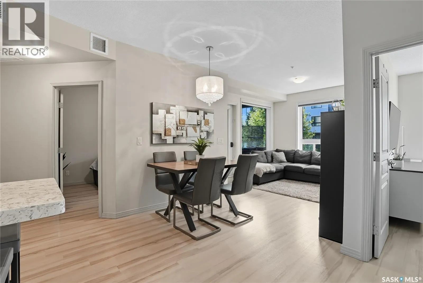 120 223 Evergreen SQUARE