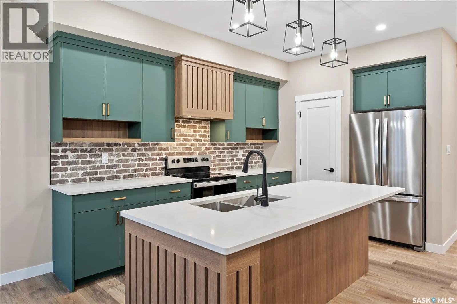 435 Fortosky MANOR
