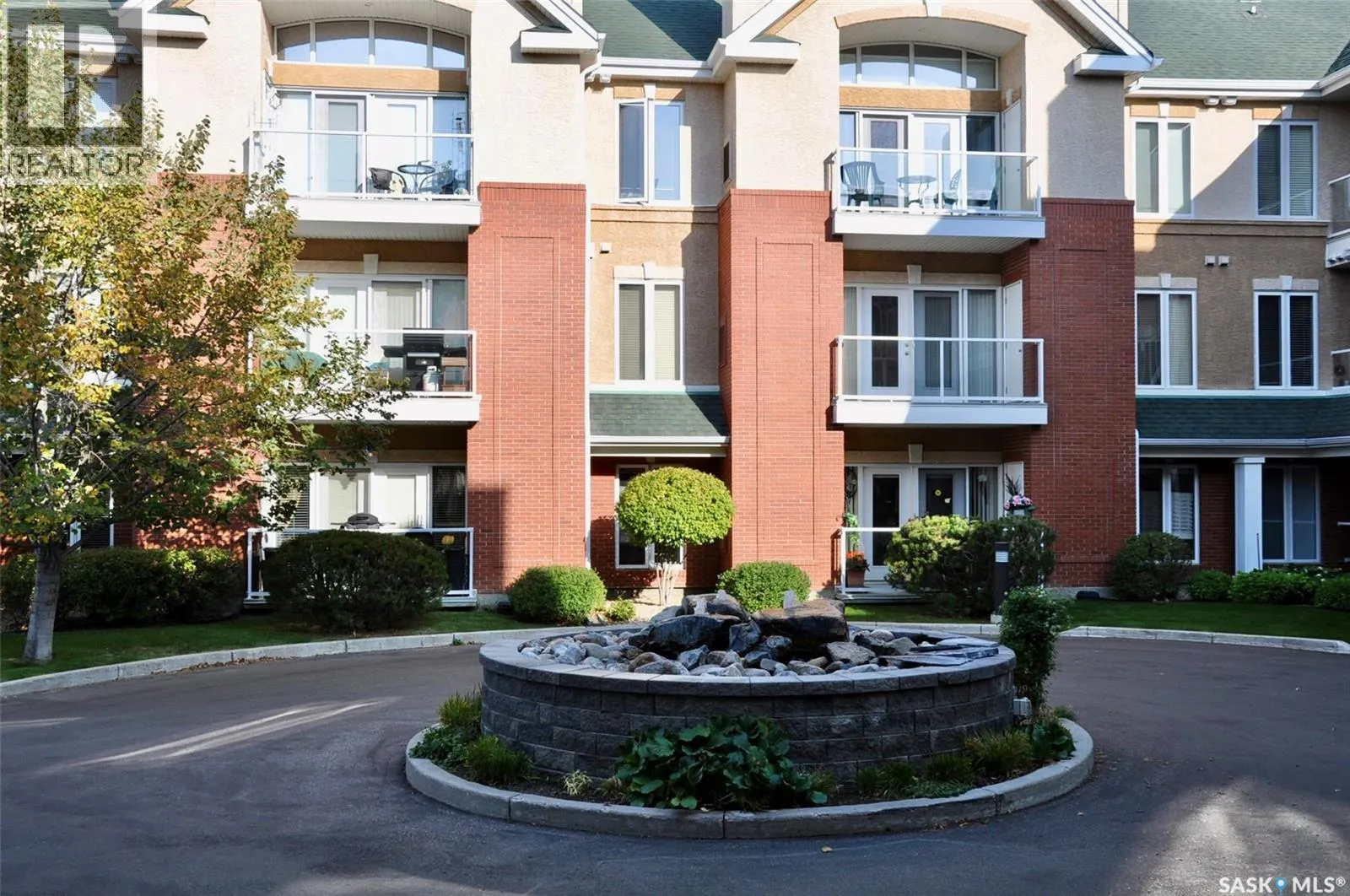 115 928 Heritage VIEW
