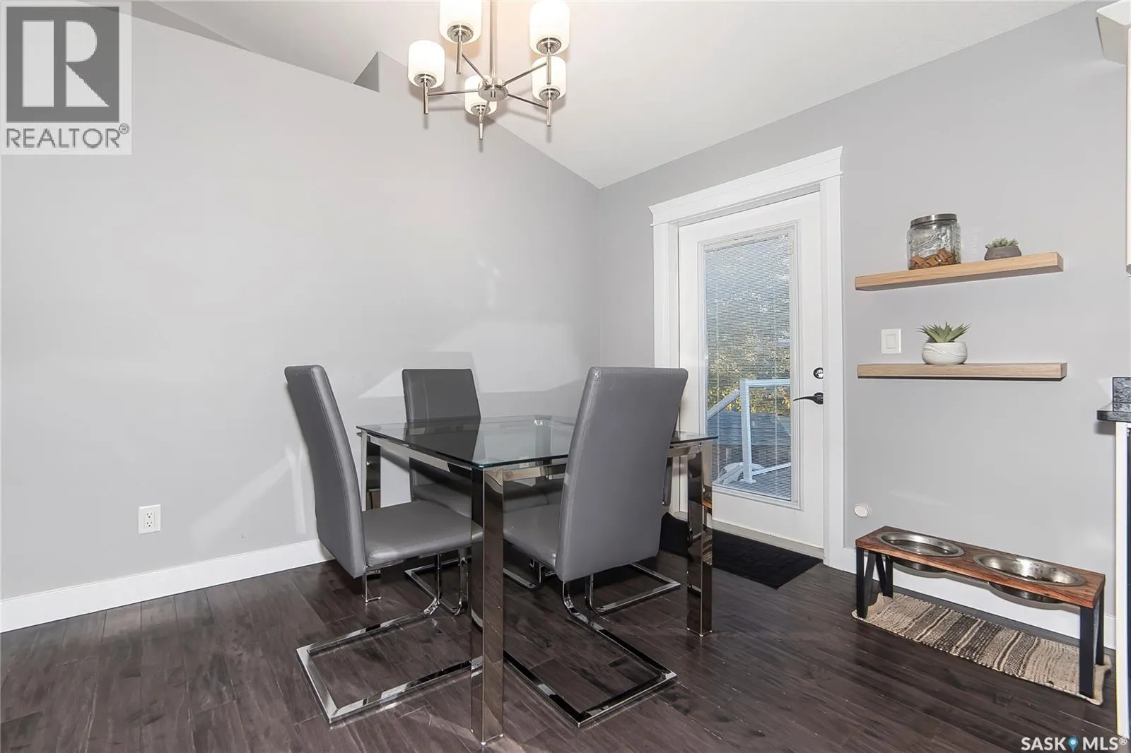 343 Langlois WAY