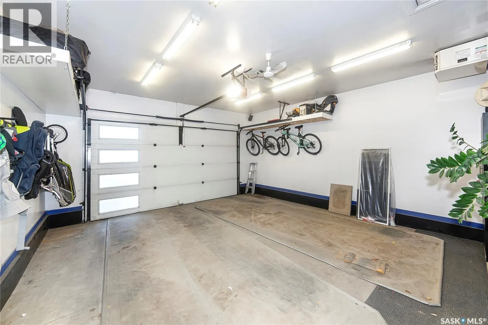 343 Langlois WAY
