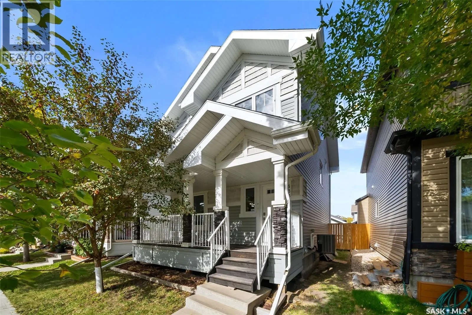 5330 UNIVERSAL CRESCENT