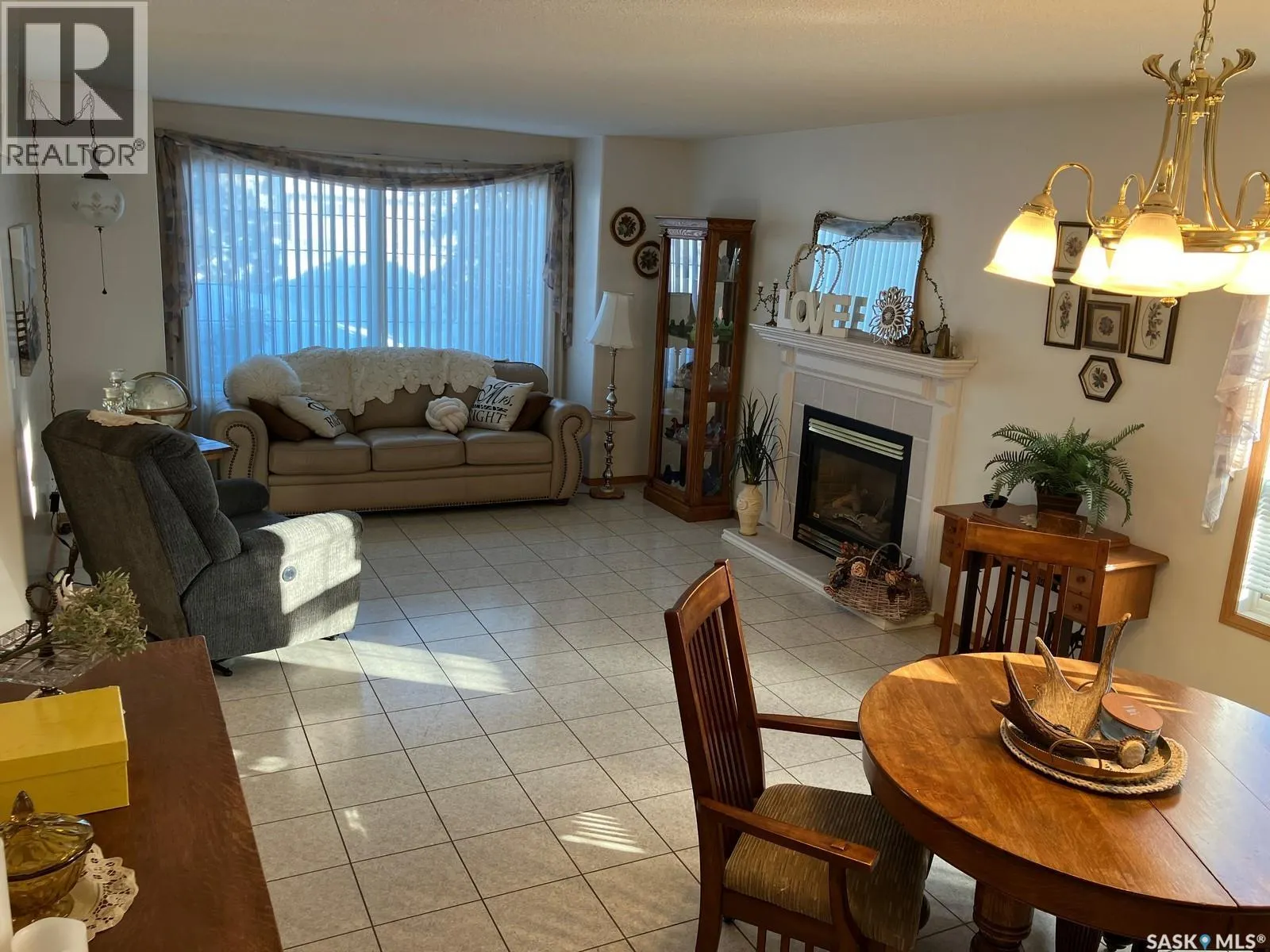 324 5th STREET N