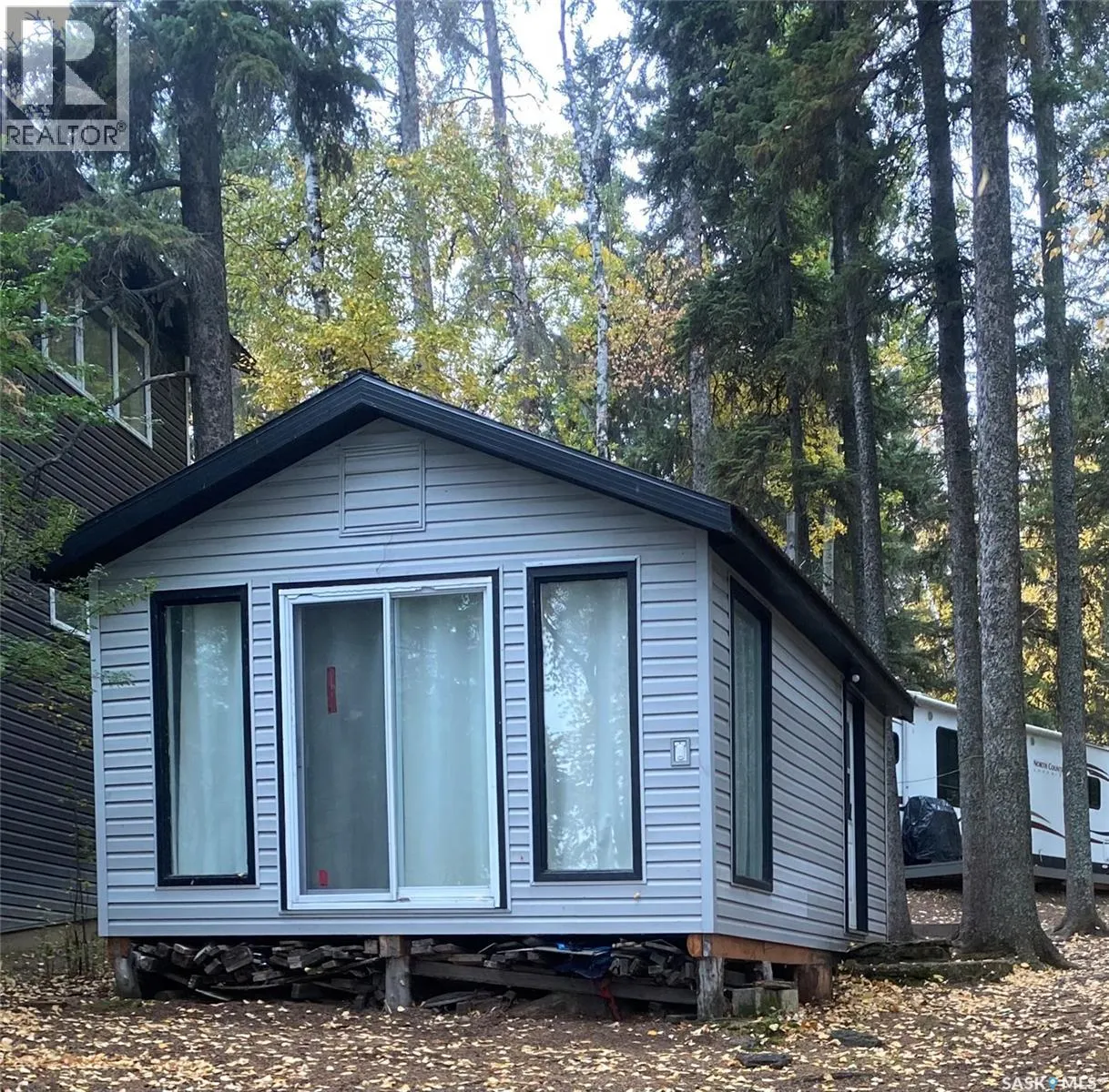 1235 Lakeside ROAD