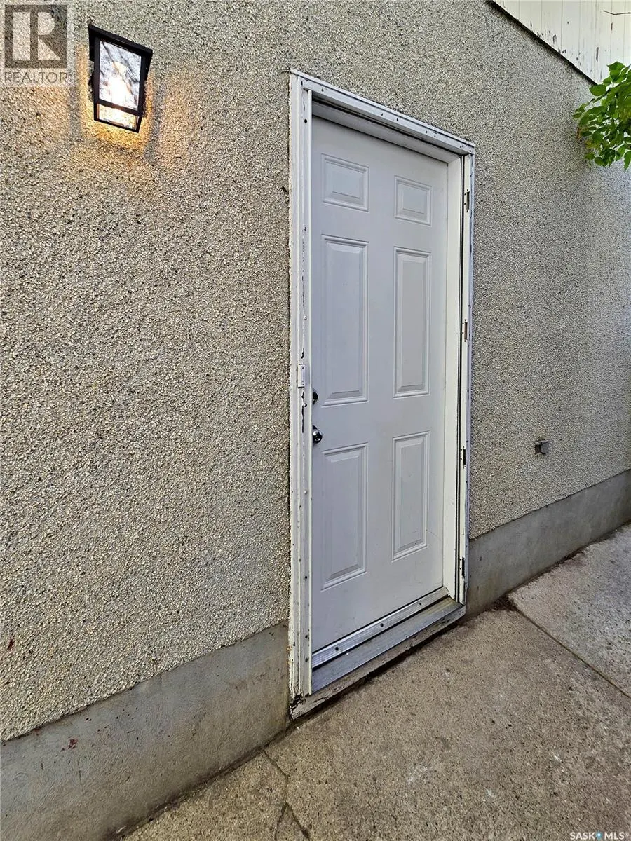 126 Vanier CRESCENT
