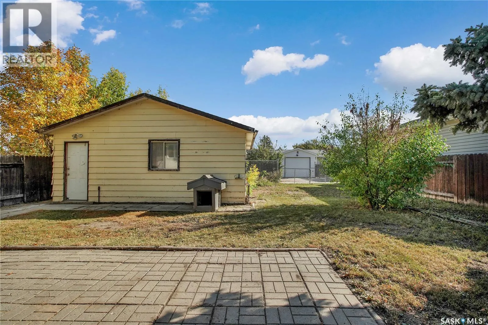 126 Vanier CRESCENT