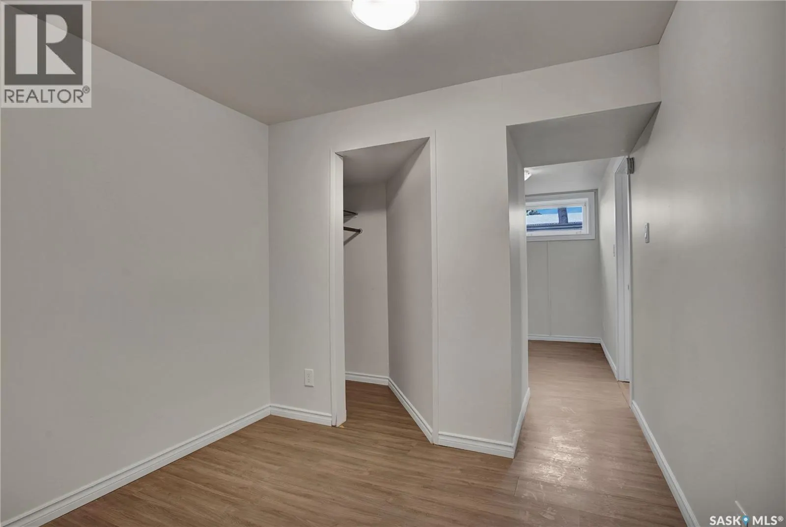 126 Vanier CRESCENT