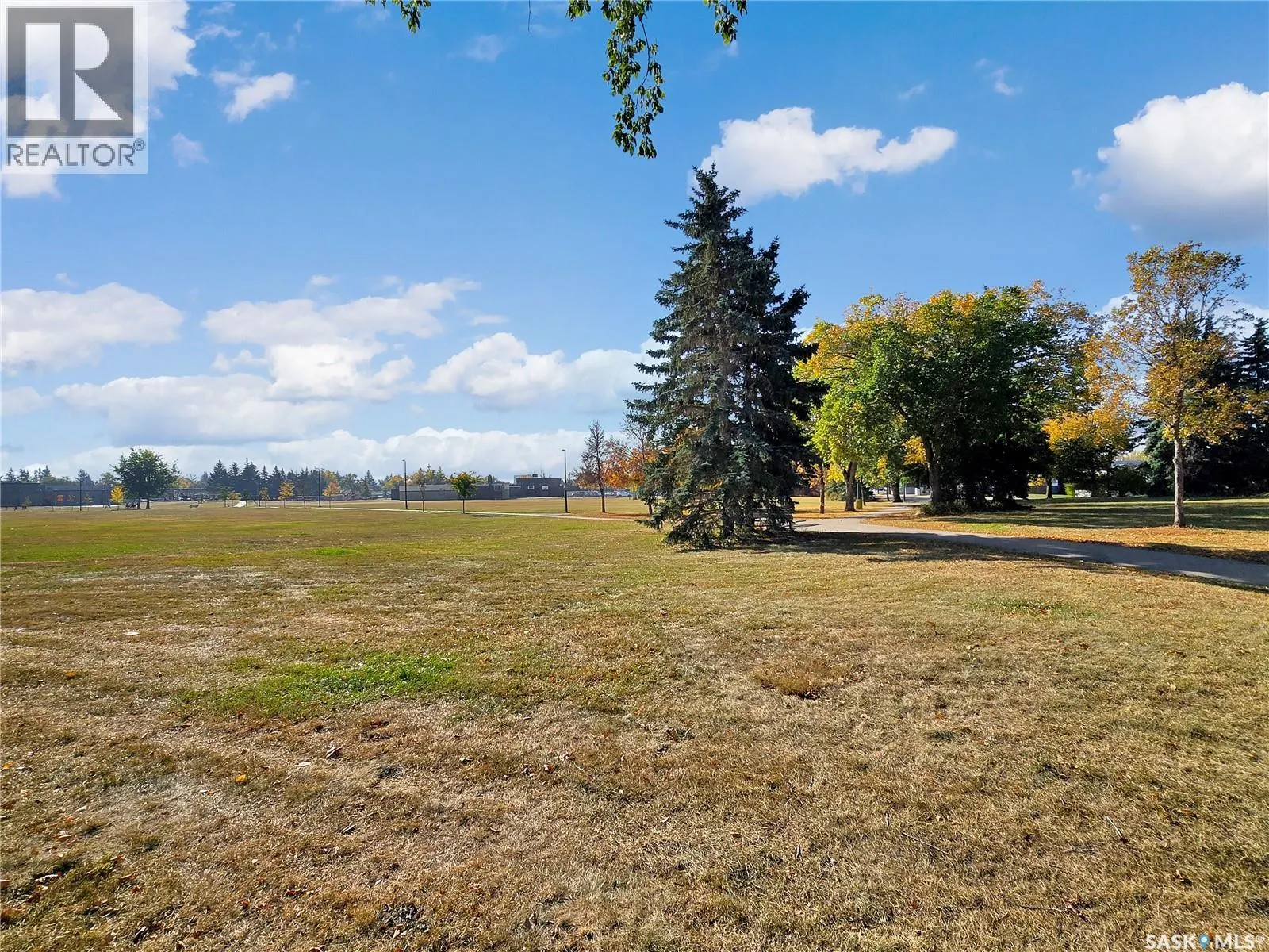 126 Vanier CRESCENT