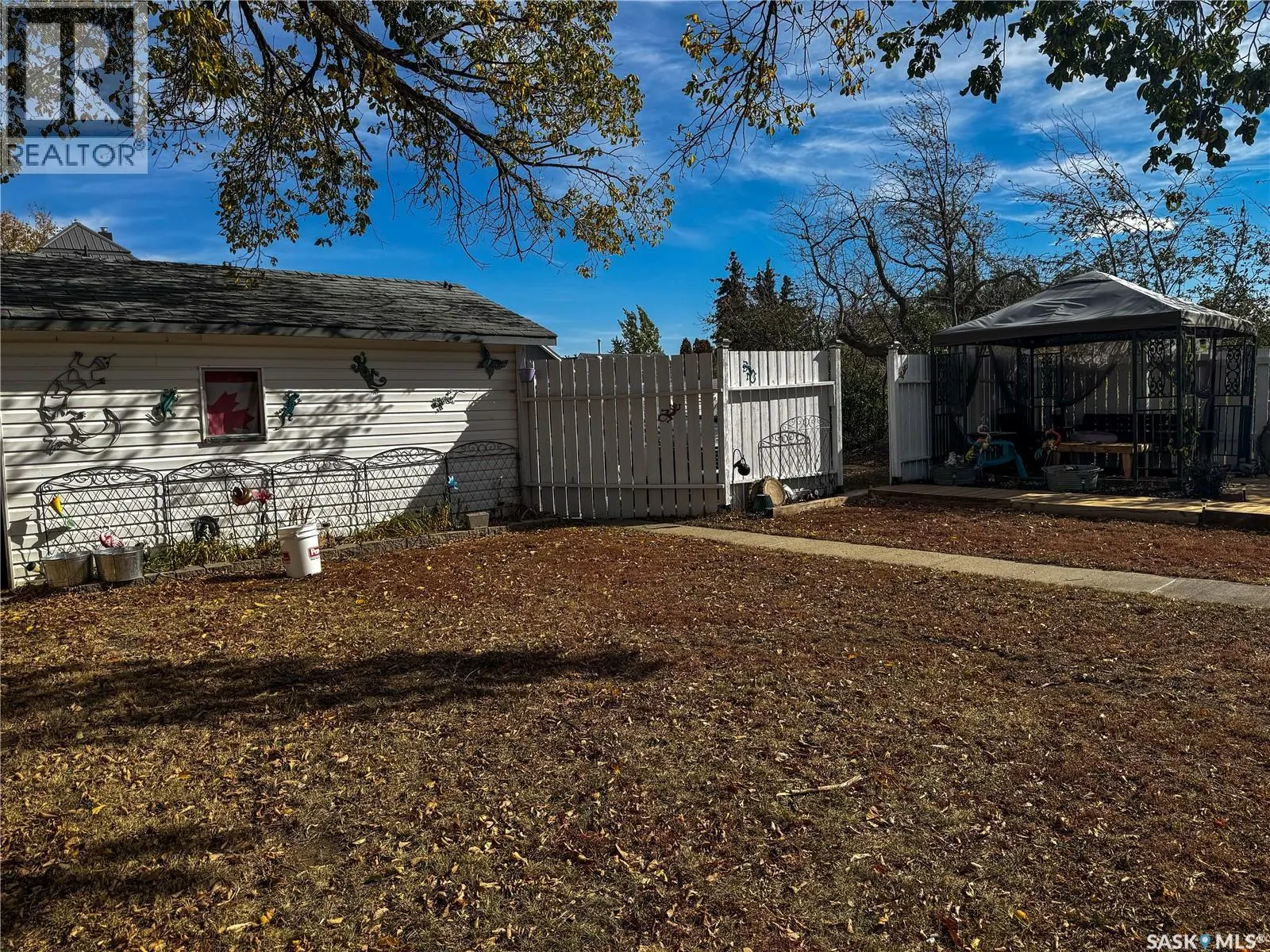 135 6th AVENUE NE