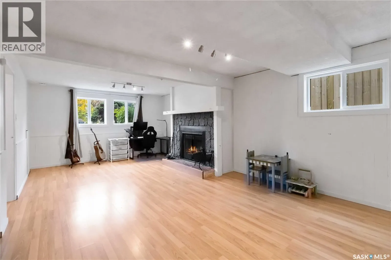 539 Priel CRESCENT