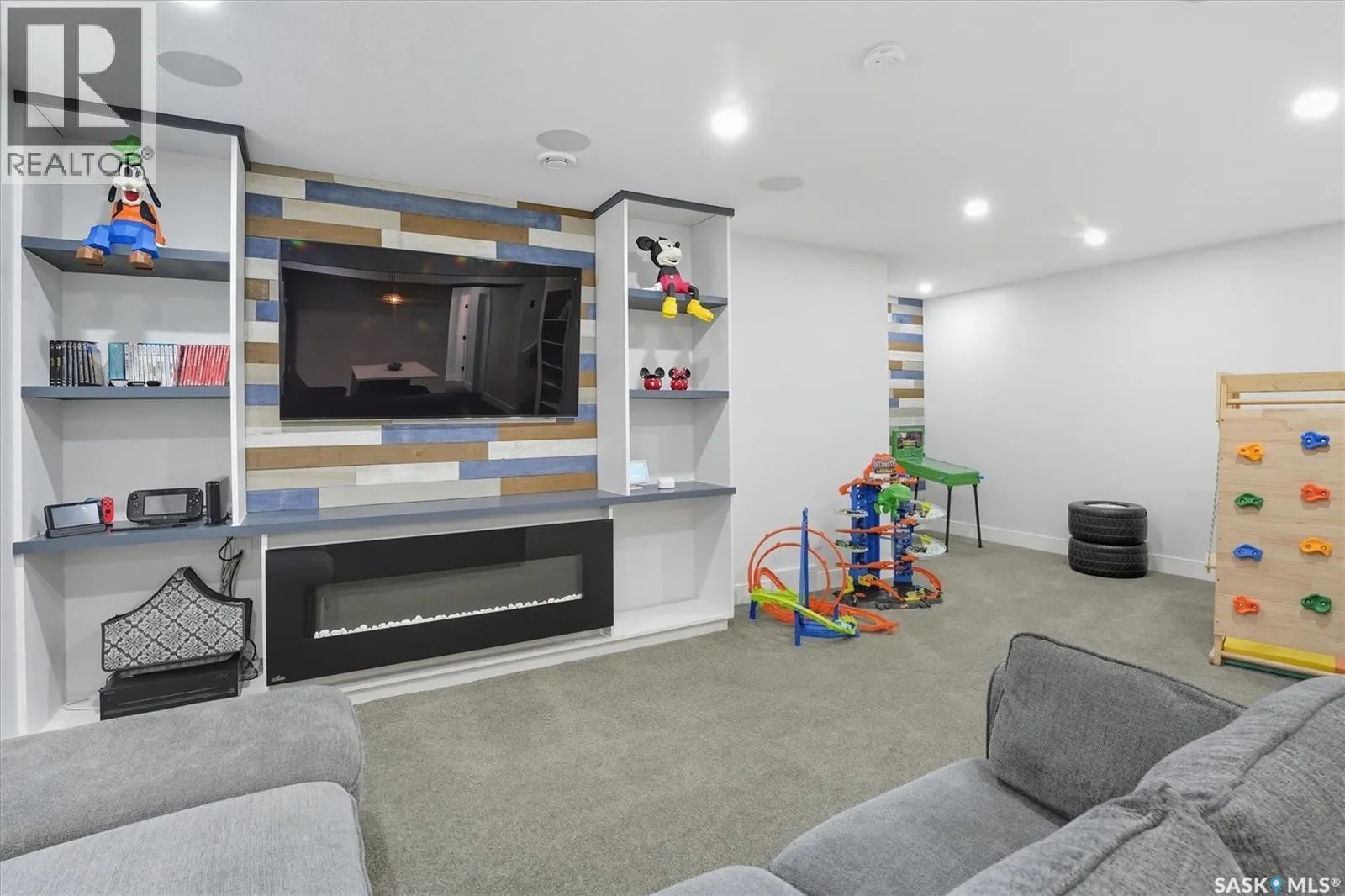 474 McFaull CRESCENT