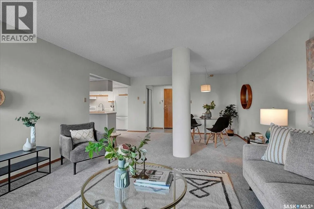 707 611 University DRIVE