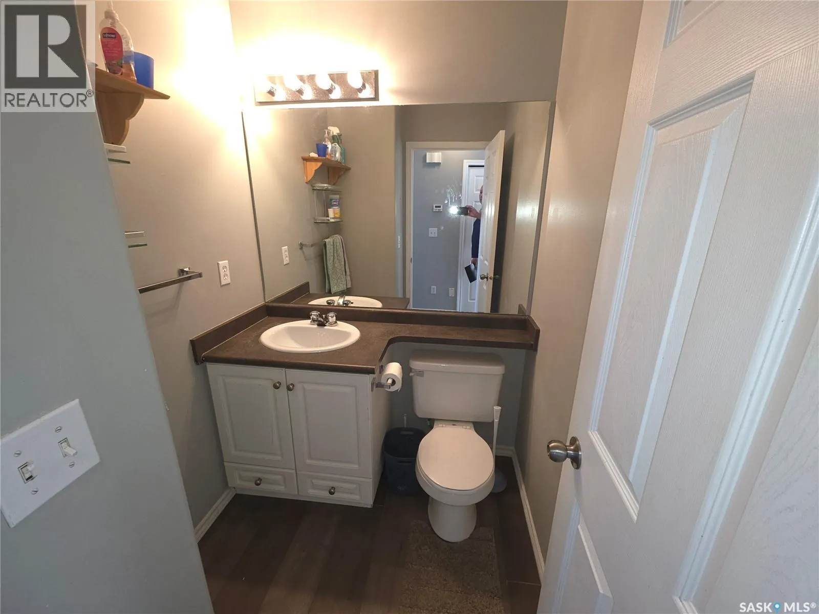 1 302 Herold ROAD