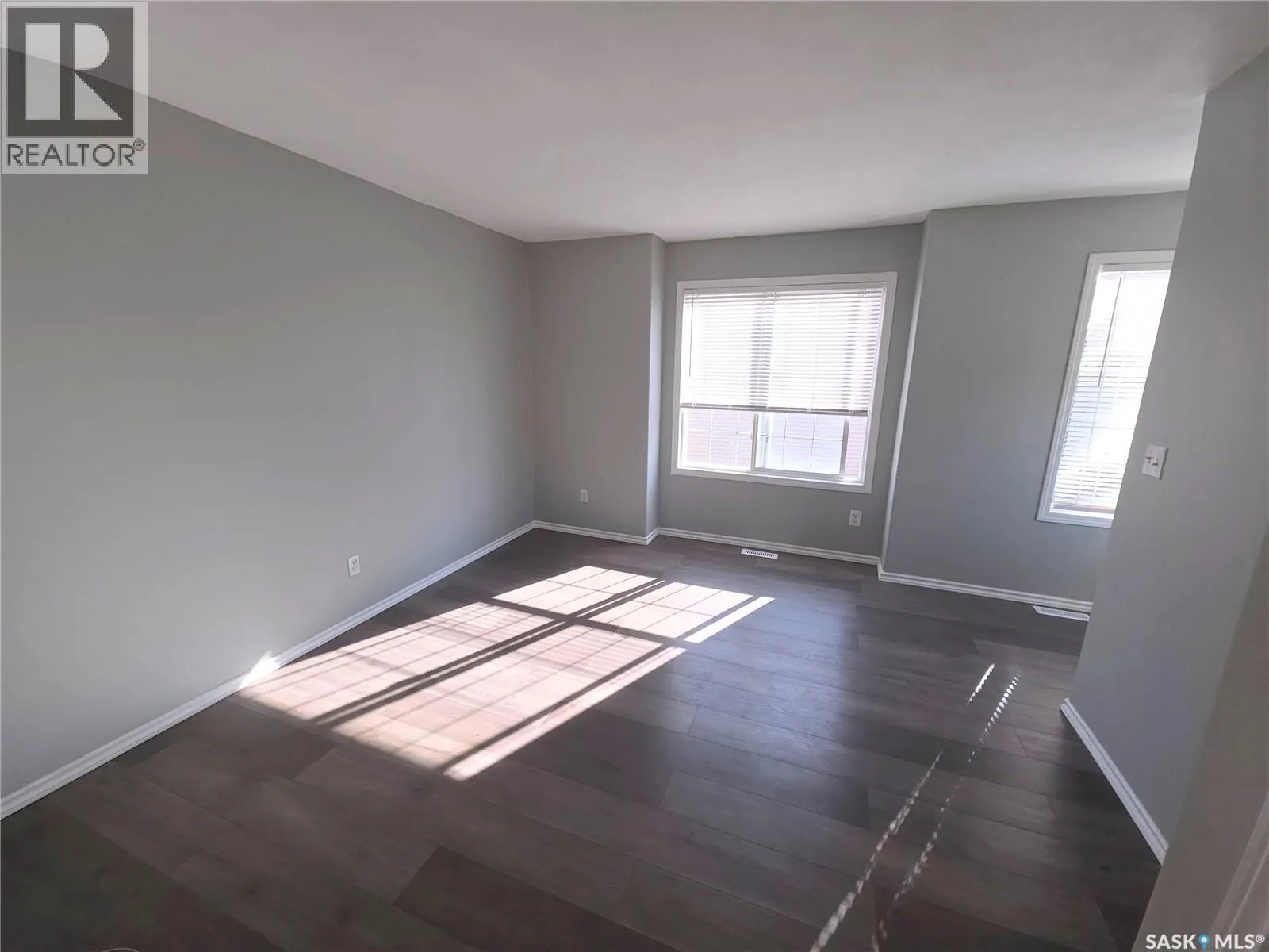 1 302 Herold ROAD