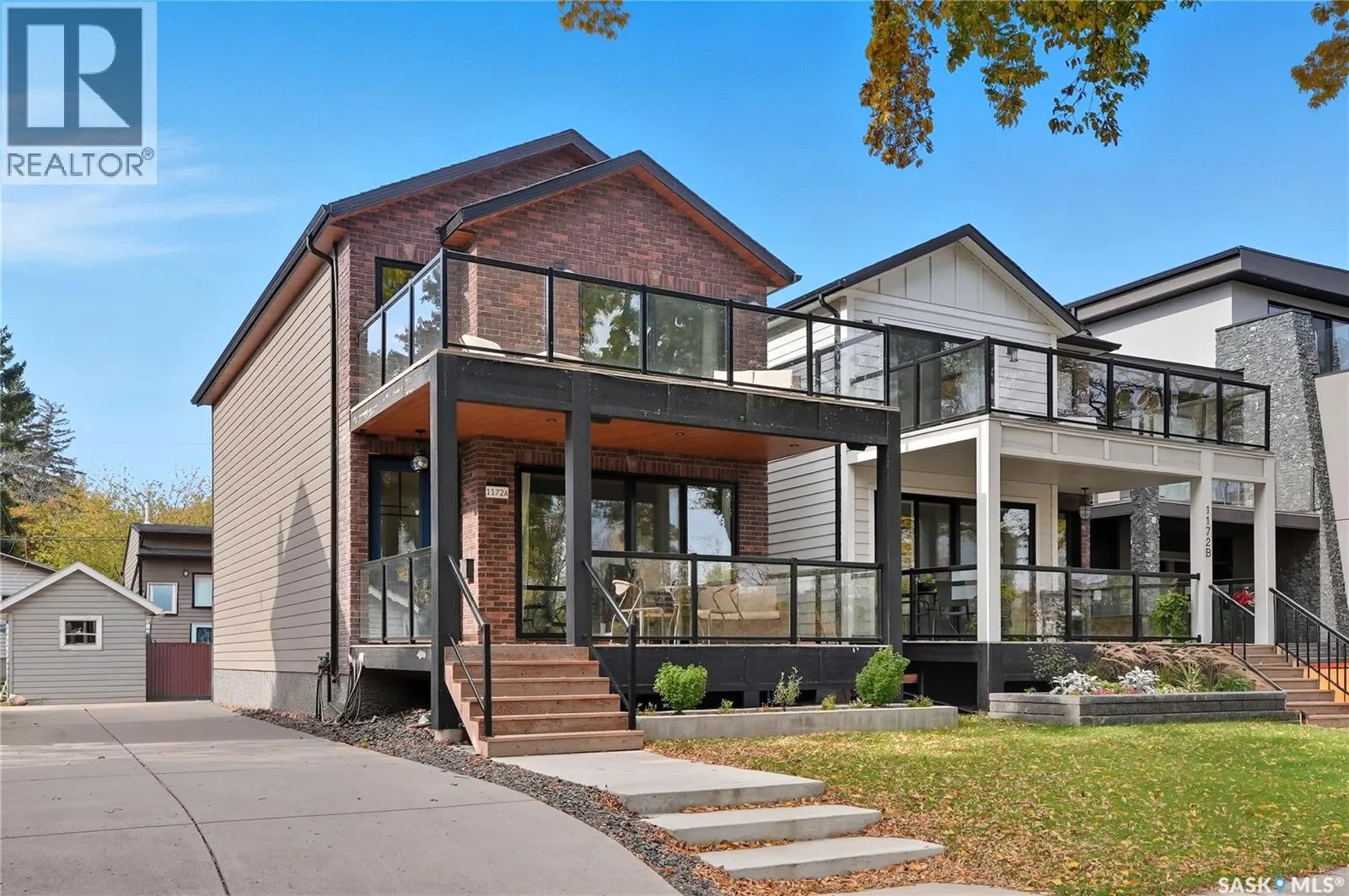 1172A Spadina CRESCENT E