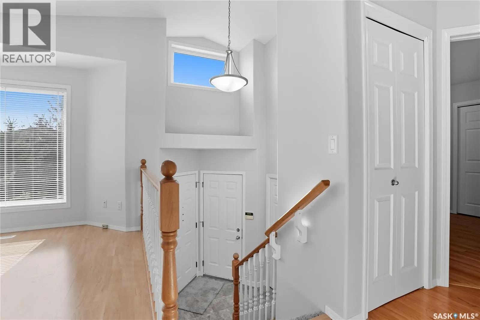 207 Buckwold COVE