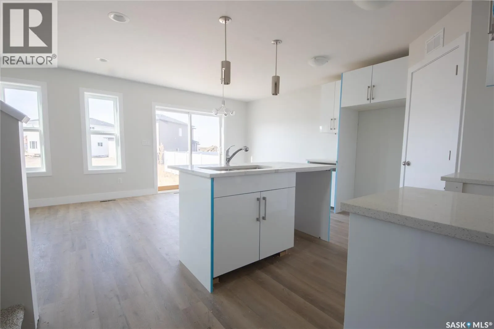 111 Stromberg CRESCENT