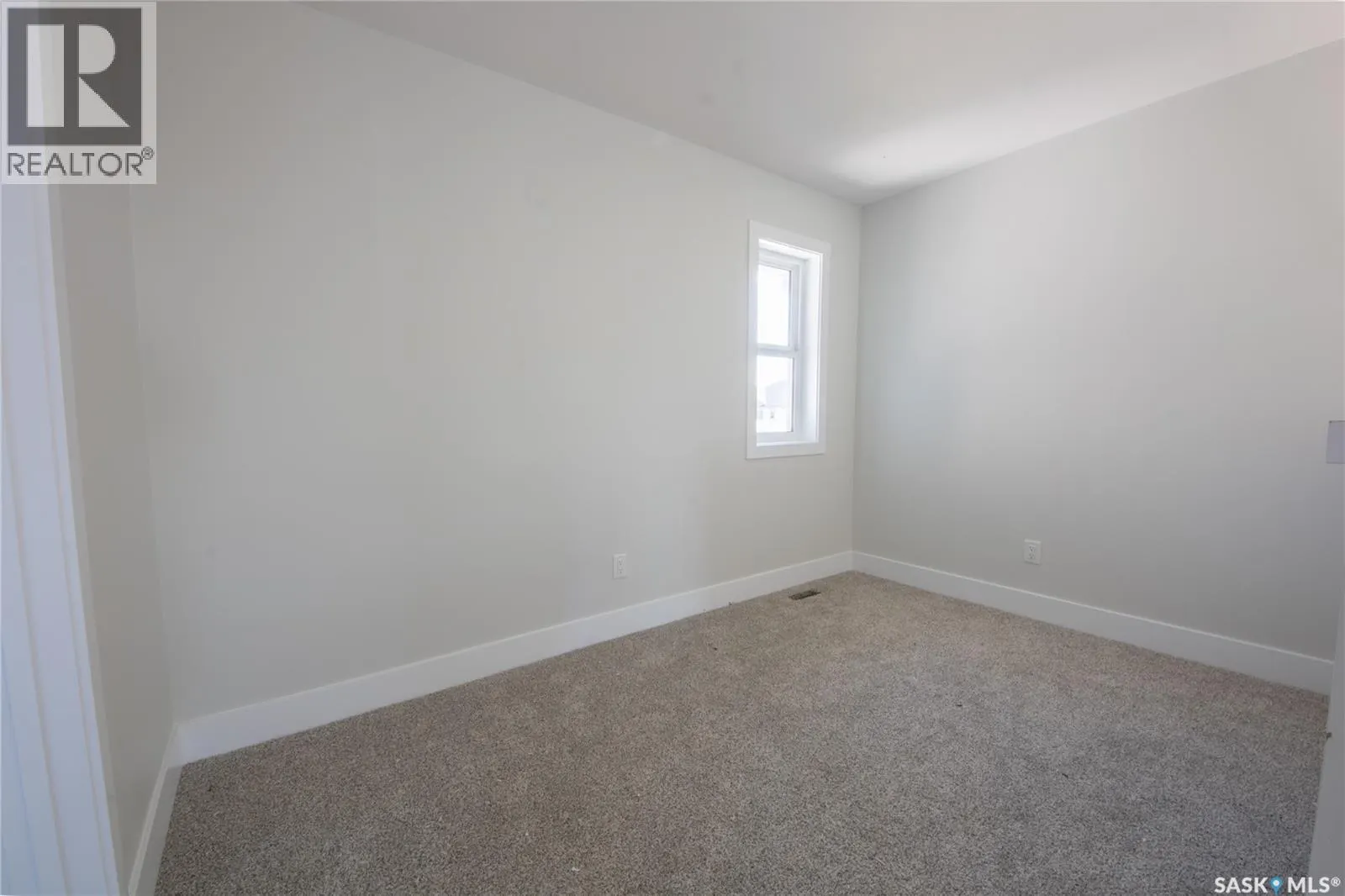 111 Stromberg CRESCENT