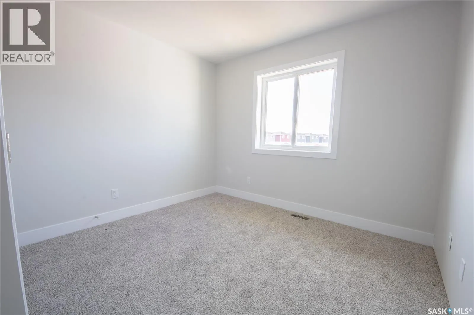 111 Stromberg CRESCENT