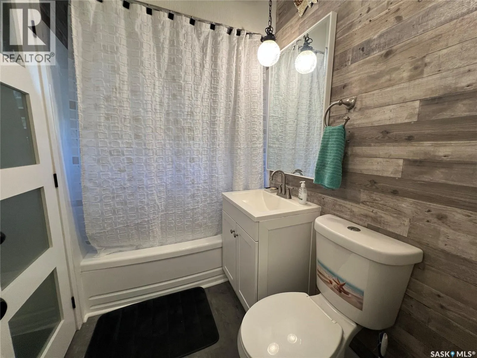 401 Short STREET